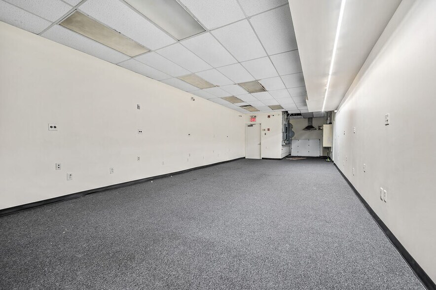 More Photos Of 1142A S Railroad Ave, Staten Island Office For Sale