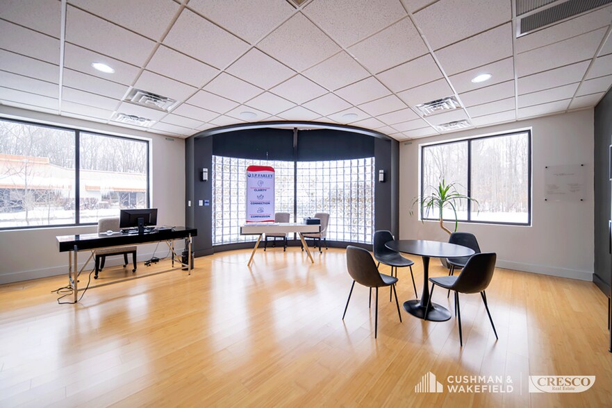 More Photos Of 29055 Clemens Rd, Westlake Office Residential For Lease