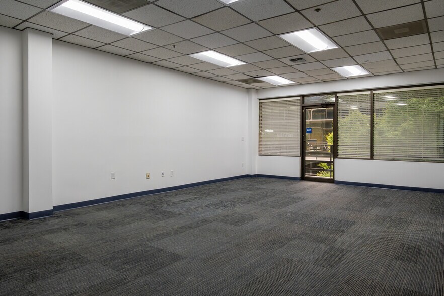 More Photos Of 3434 Truxtun Ave, Bakersfield Office For Lease