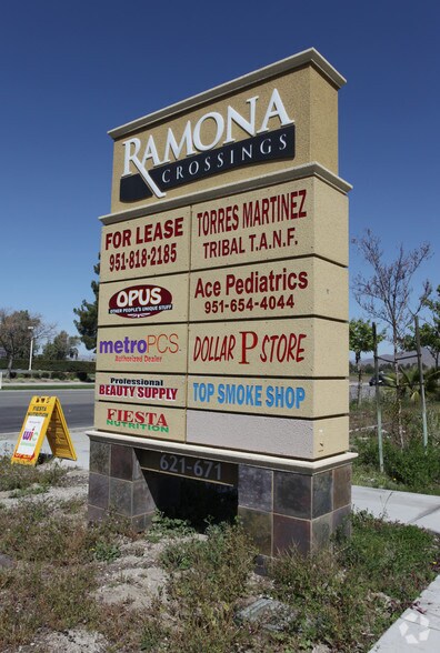 More Photos Of 621-671 N State St, San Jacinto Unknown For Lease