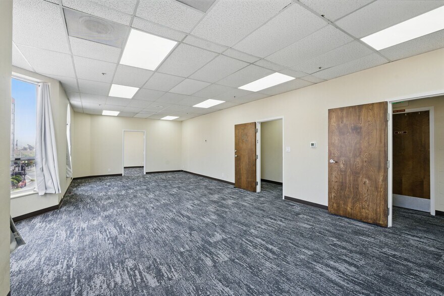 More Photos Of 301 Grand Ave, South San Francisco Office For Lease