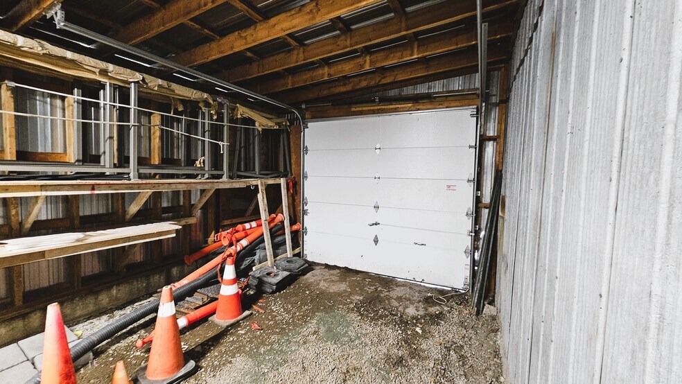 More Photos Of 541 Montreal St, Kingston General Retail For Lease