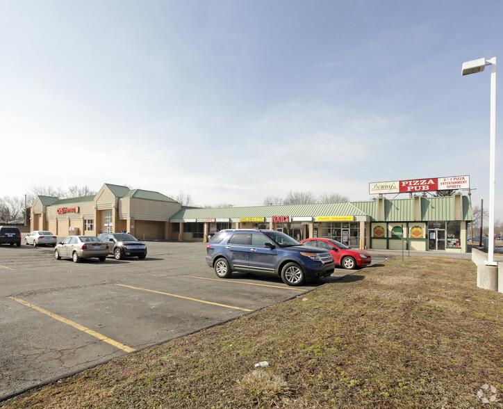 Primary Photo Of 31501-31525 Joy Rd, Westland Unknown For Lease