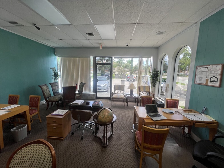 More Photos Of 5701-5781 N Federal Hwy, Boca Raton Storefront Retail Office For Lease