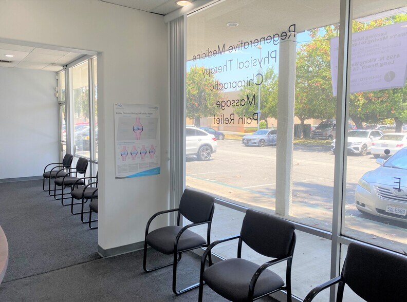 More Photos Of 4105-4129 South St, Lakewood Unknown For Lease