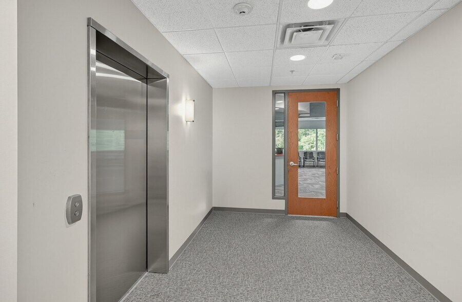 More Photos Of 1220 New Scotland Rd, Slingerlands Medical For Lease