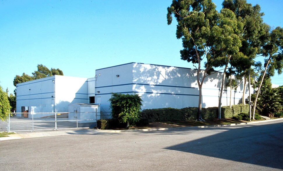 More Photos Of 1195 W Victoria St, Compton Warehouse For Lease