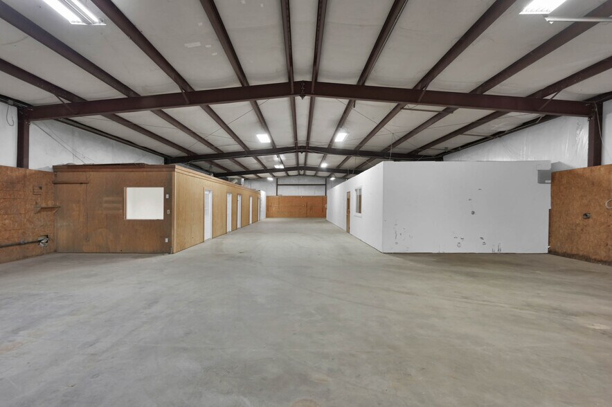 More Photos Of 12001 Fm 3083 Rd, Conroe Warehouse For Sale