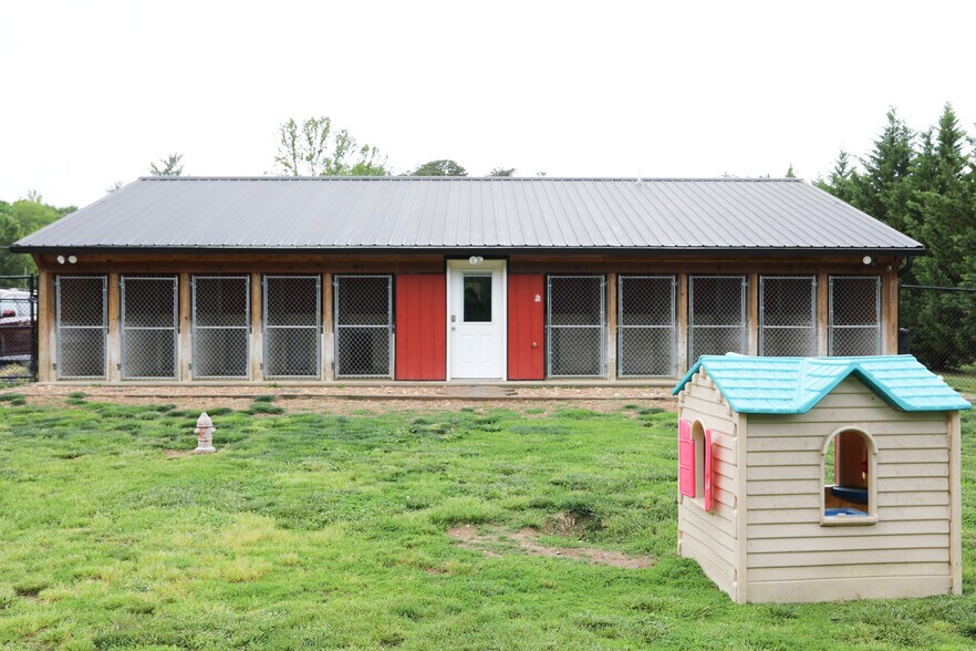 More Photos Of 232 Mine Branch Rd, Crimora Specialty For Sale