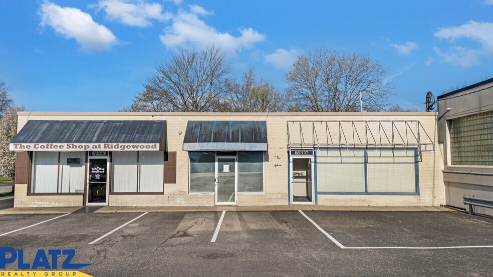 Primary Photo Of 5986-5998 Market St, Youngstown Storefront Retail Office For Sale