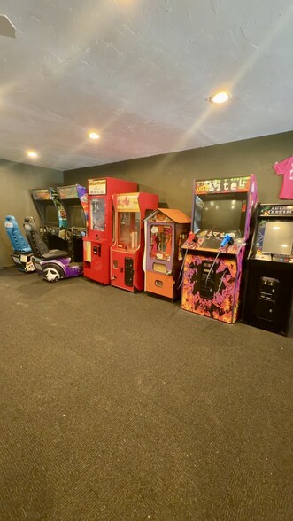 More Photos Of W11375-A W11375-A County Road X Rd, Crivitz Sports And Entertainment For Sale