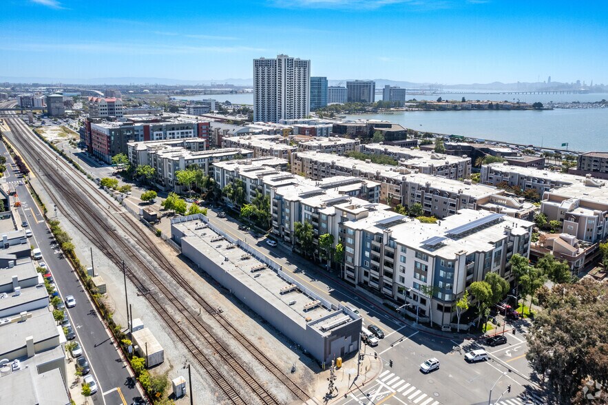 More Photos Of 6440-6490 Shellmound St, Emeryville Telecom Hotel Data Hosting For Lease