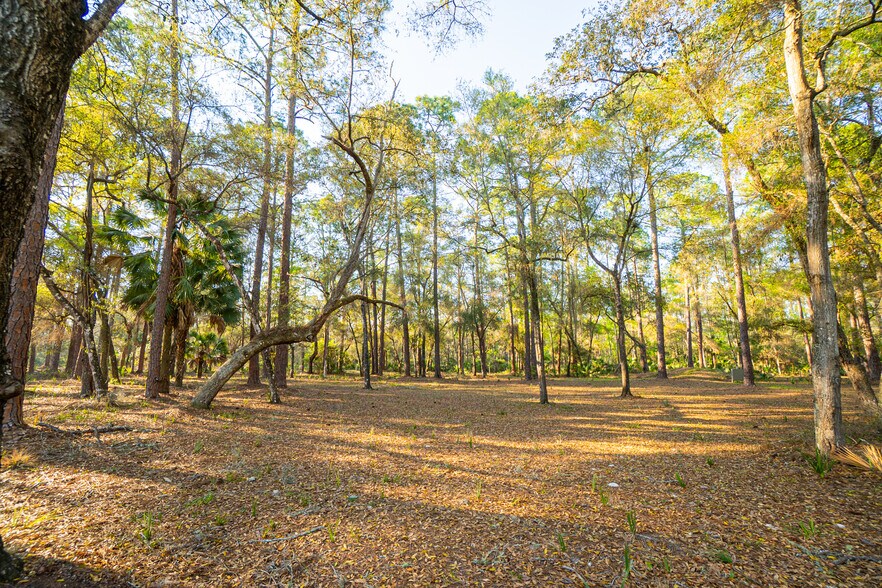 More Photos Of 8600 NE 147th Avenue Rd, Silver Springs Lodge Meeting Hall For Sale