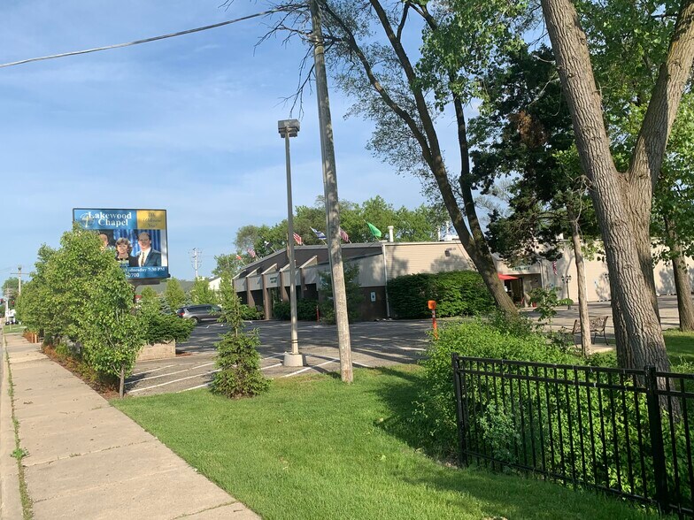 More Photos Of 1307 E Palatine Rd, Arlington Heights Religious Facility For Sale