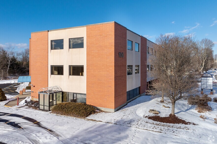 More Photos Of 106 E Main St, Westborough Medical For Lease