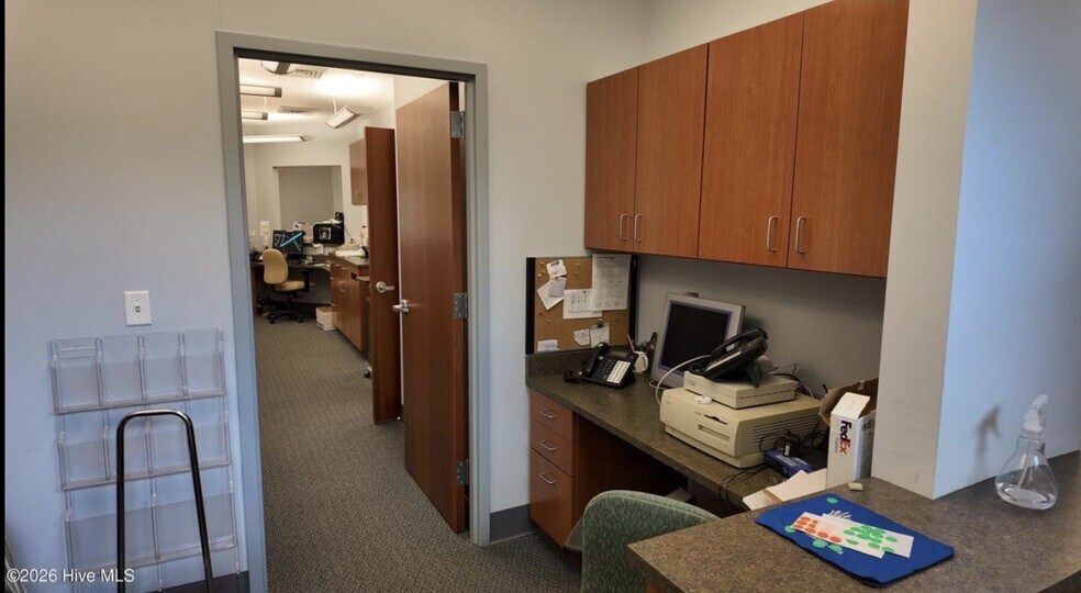More Photos Of 2515 Delaney Ave, Wilmington Medical For Lease