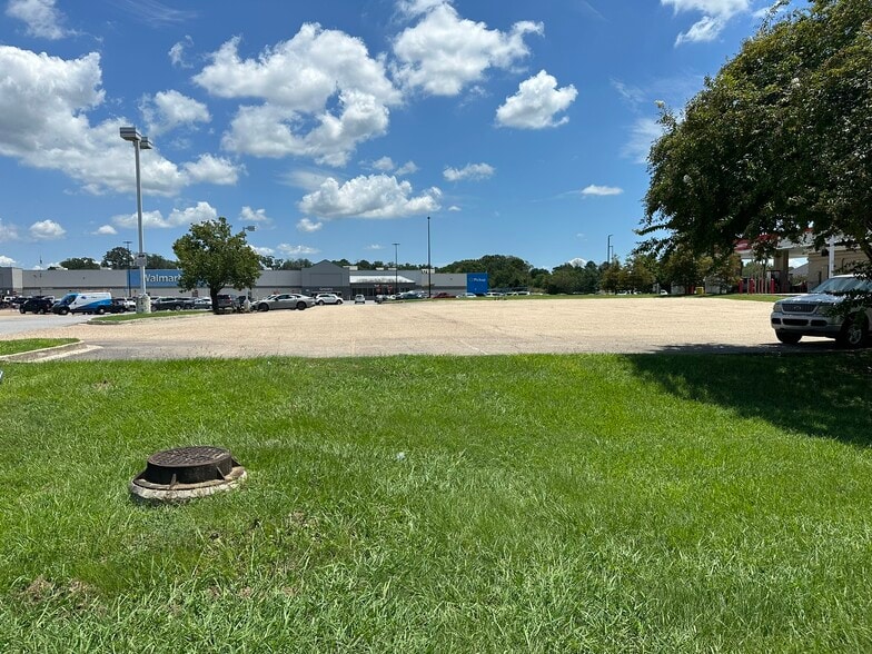 More Photos Of 900 Range ave, Denham Springs Land For Sale