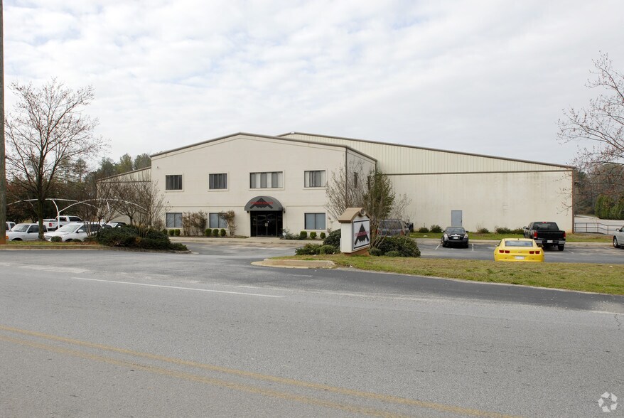 More Photos Of 605 Bohannon Rd, Fairburn Warehouse For Lease