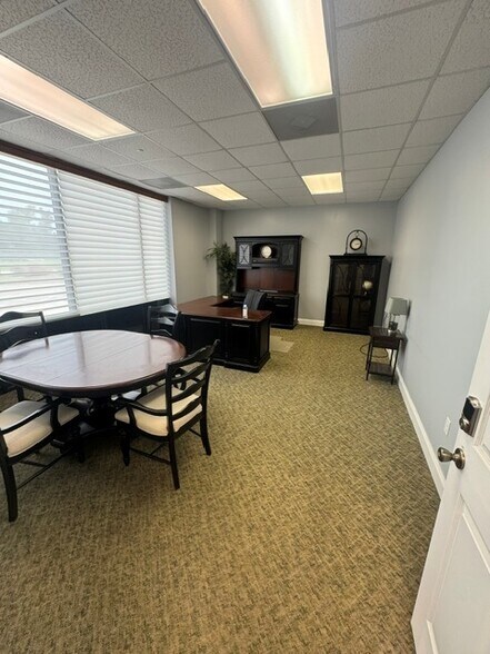 More Photos Of 3208 Pennington Dr, Wilmington Flex For Sale
