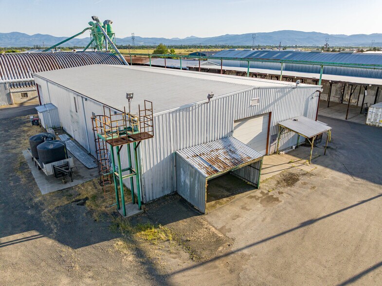 More Photos Of 1385 Antelope Rd, White City Manufacturing For Lease