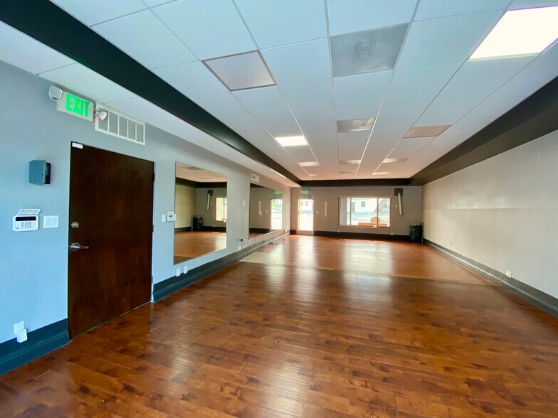 More Photos Of 1528 Canada Blvd, Glendale Medical For Lease