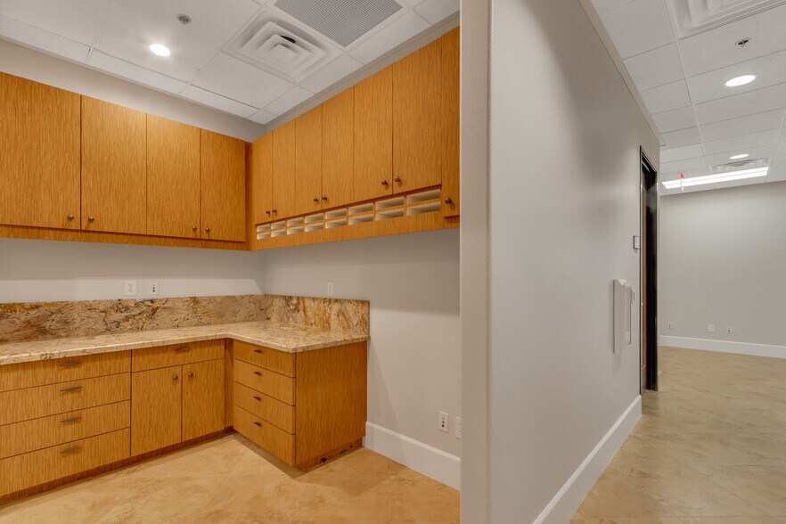 More Photos Of 2900 W Horizon Ridge Pky, Henderson Medical For Sale