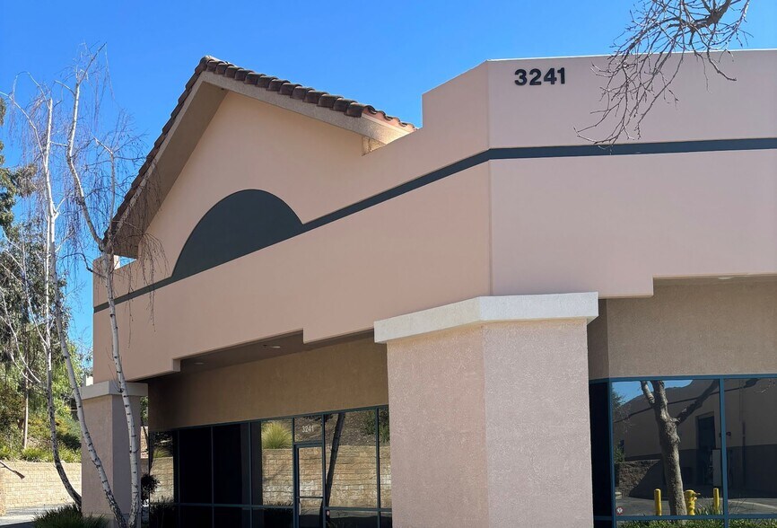 Primary Photo Of 3241 Grande Vista Dr, Newbury Park Warehouse For Sale