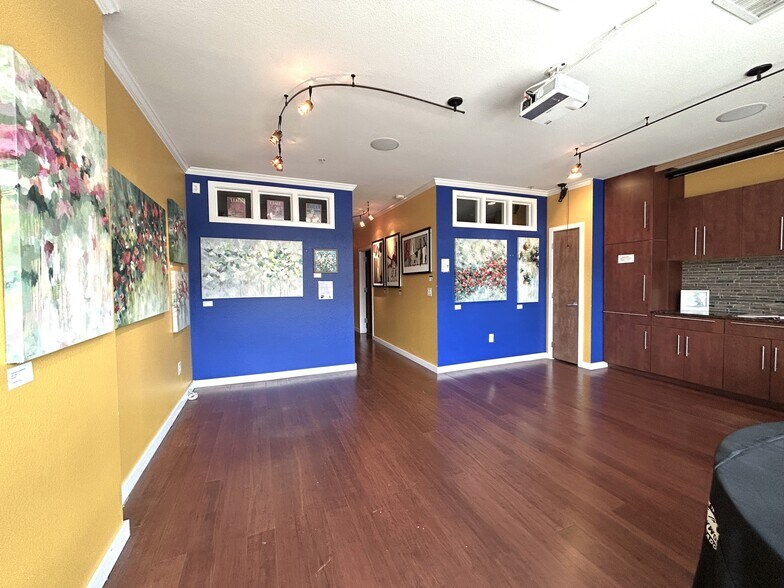 More Photos Of 4520 Broadway St, Boulder Storefront Retail Office For Sale