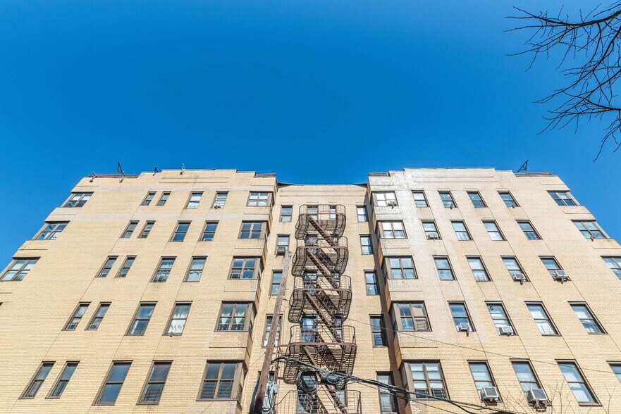More Photos Of 3000 Valentine Ave, Bronx Apartments For Sale