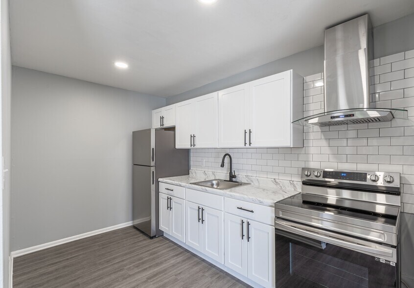 More Photos Of 1007-1023 Bullock Ave, Lansdowne Apartments For Sale