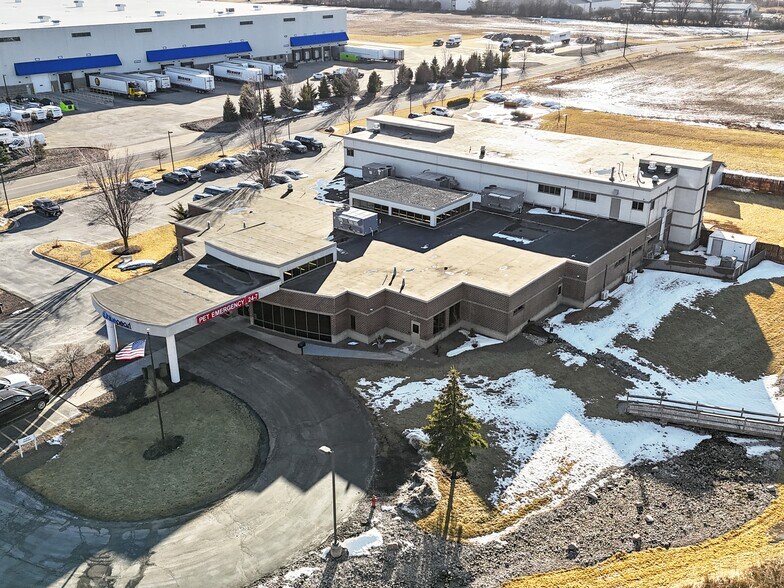 More Photos Of 4706 New Horizons Blvd, Appleton Medical For Sale