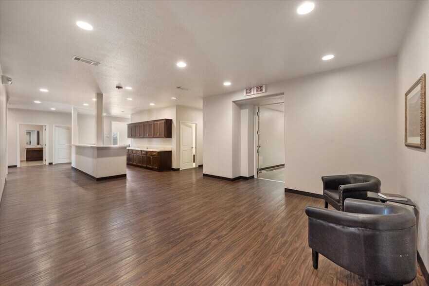 More Photos Of 306 Hospital Dr, Corsicana Rehabilitation Center For Sale