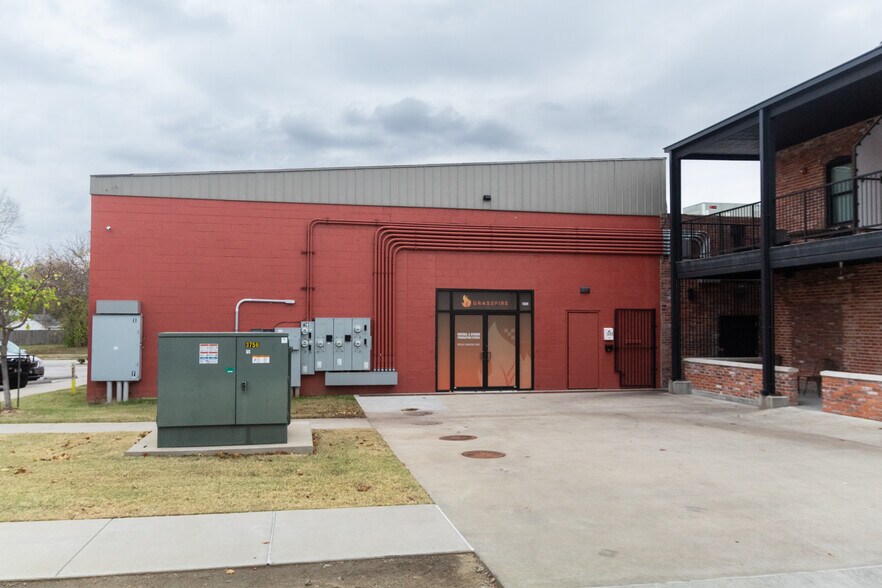 More Photos Of 317 S Trenton Ave, Tulsa Office For Lease