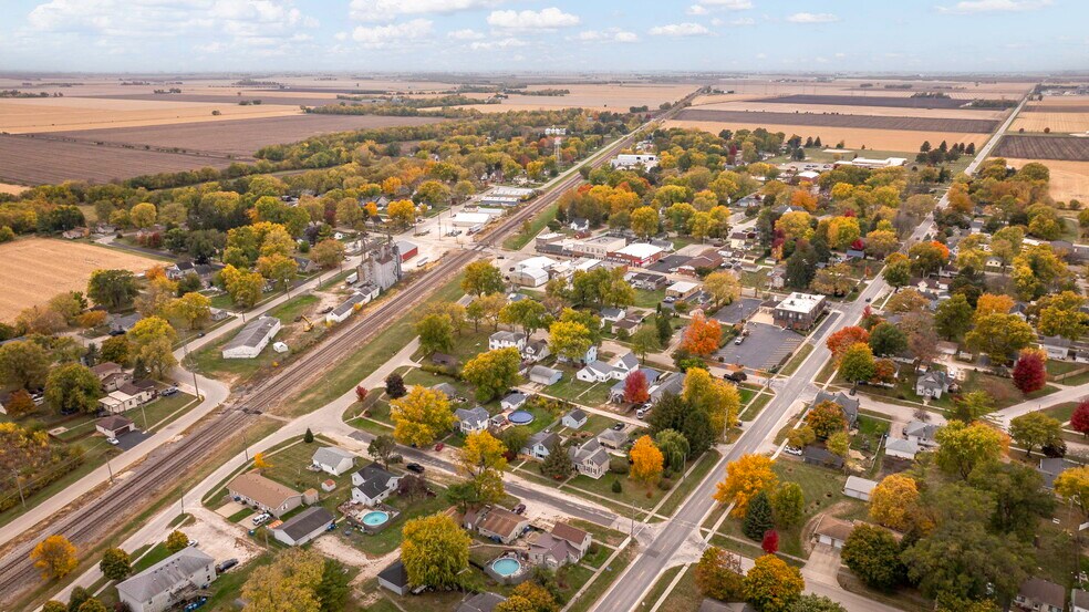 More Photos Of 604 South St, Mazon Warehouse For Sale