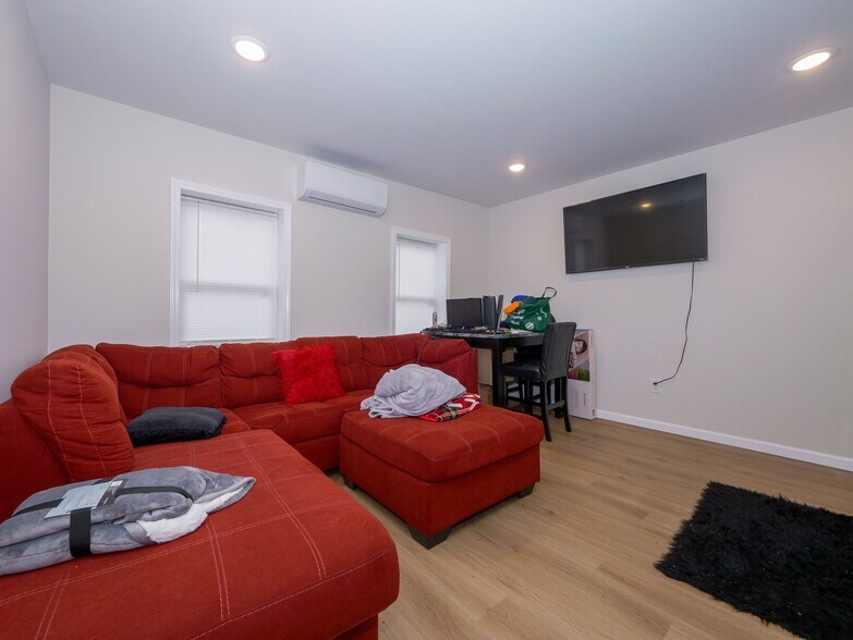 More Photos Of 185 Broadway, Newburgh Storefront Retail Residential For Sale