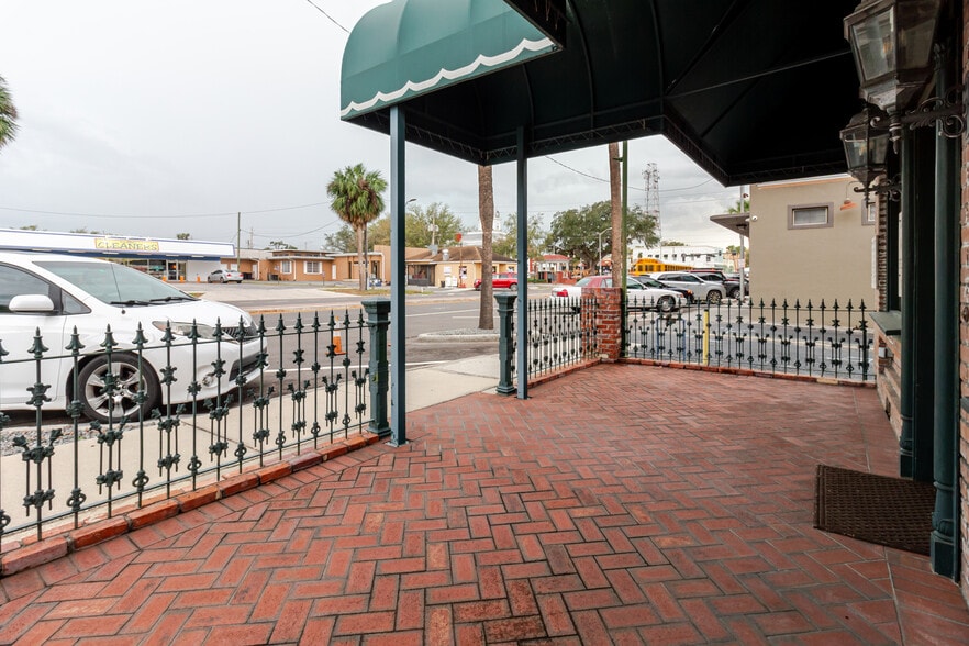 More Photos Of 37951 Meridian Ave, Dade City Office For Sale