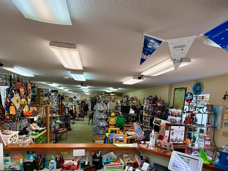 More Photos Of 1910 Bay Ave, Ocean Park Freestanding For Sale