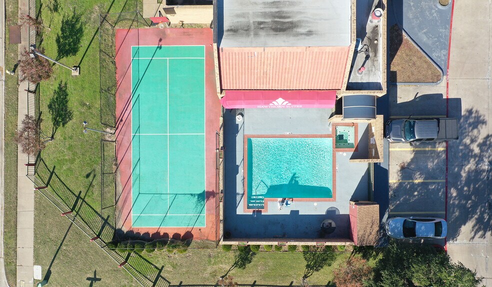 More Photos Of 250 Municipal Dr, Richardson Hotel For Sale