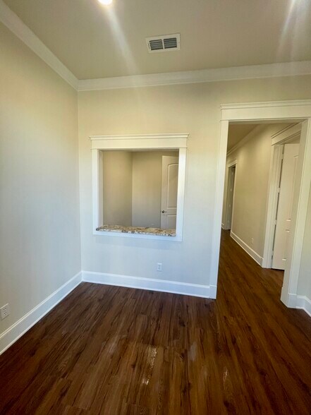 More Photos Of 6713 Old Jacksonville Hwy, Tyler Office For Lease
