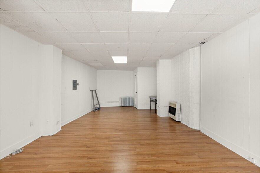 More Photos Of 304 Newark Ave, Jersey City Storefront Retail Office For Lease