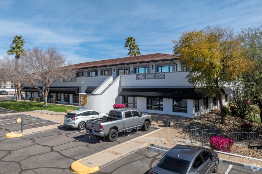 More Photos Of 7600 N 15th St, Phoenix Office For Lease