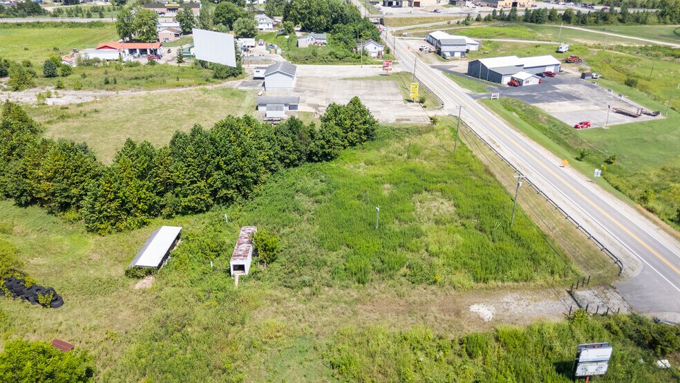 More Photos Of 1025 Gihon Rd, Parkersburg Auto Repair For Sale