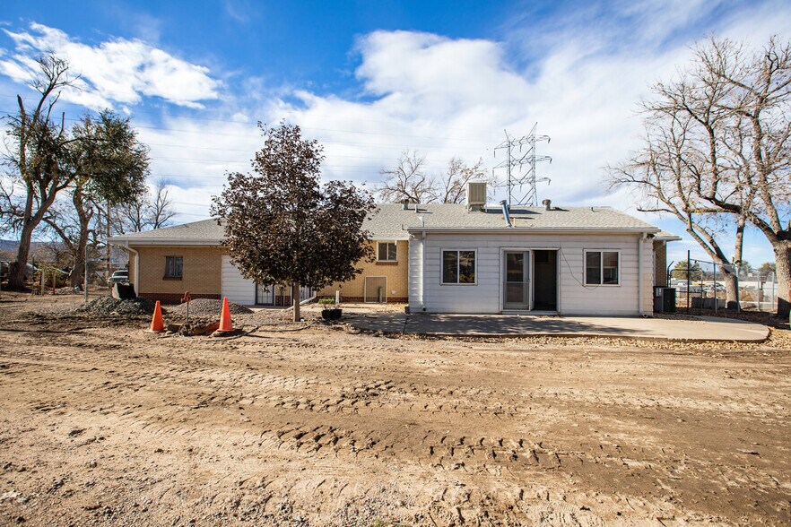 More Photos Of 13118 N Highland Cir, Littleton Warehouse For Lease