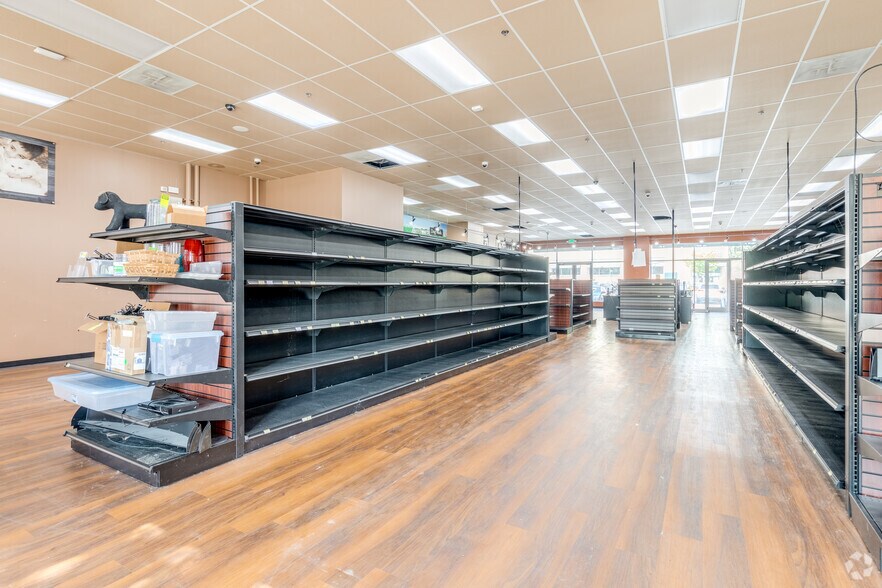 More Photos Of 2510-2520 Quarry Lake Dr, Baltimore Unknown For Lease