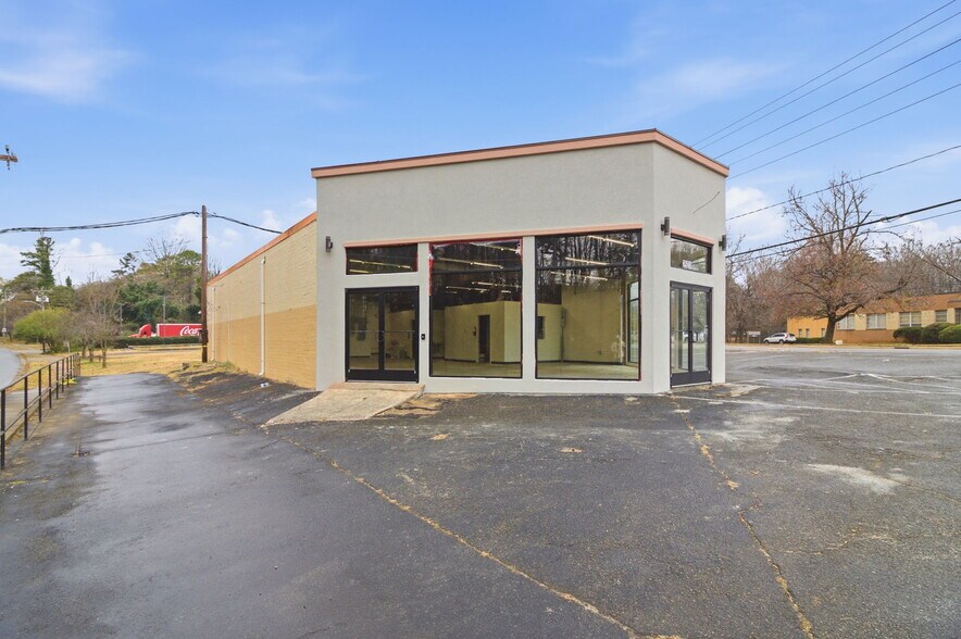 Primary Photo Of 2501 West Blvd, Charlotte Freestanding For Lease