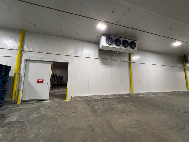 More Photos Of 7500 NW 25th St, Miami Warehouse For Sale