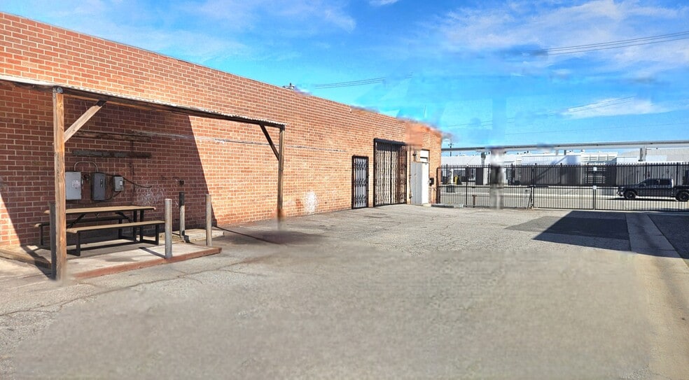 More Photos Of 7142-7148 Condor Ave, Commerce Warehouse For Lease
