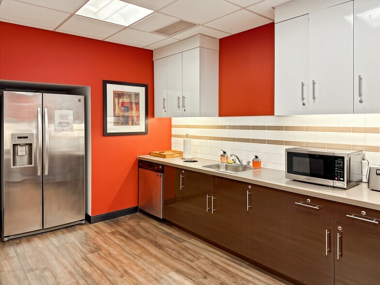 More Photos Of 777 Westchester Ave, White Plains Coworking Space