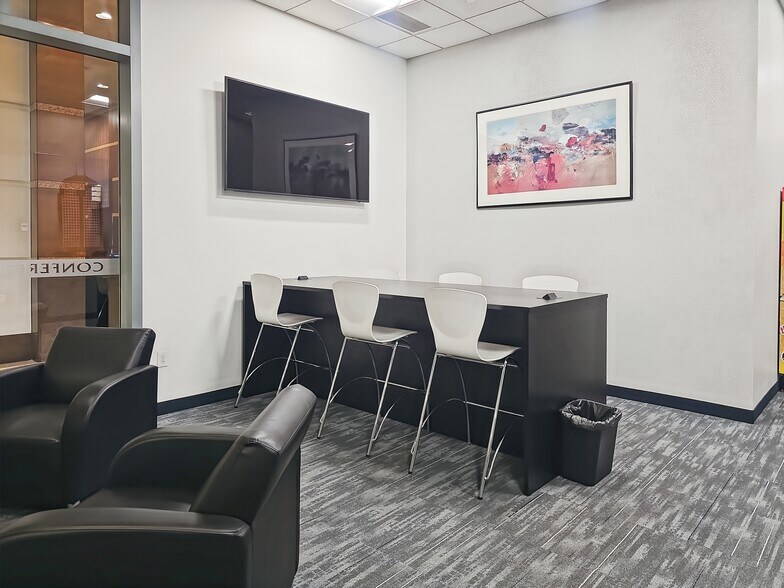 More Photos Of 600 Superior Ave, Cleveland Coworking Space