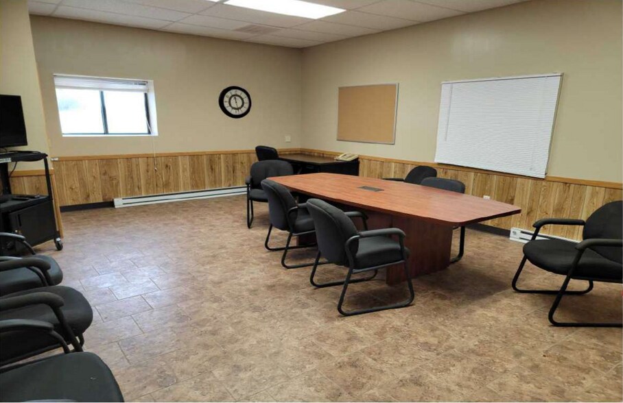 More Photos Of 11340 W 450 S, Dunkirk Warehouse For Lease